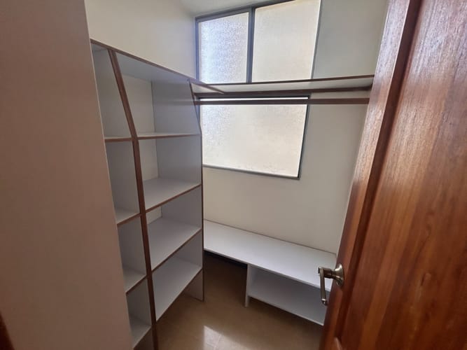 Apartamento de 3 alcobas en venta en Loma De Los Bernal, Medellín, 96 m² · foto 17 de 21