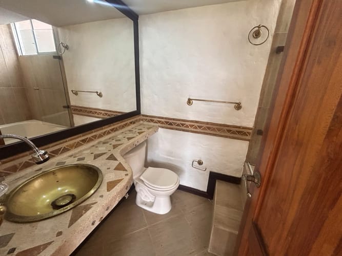 Apartamento de 3 alcobas en venta en Loma De Los Bernal, Medellín, 96 m² · foto 21 de 21
