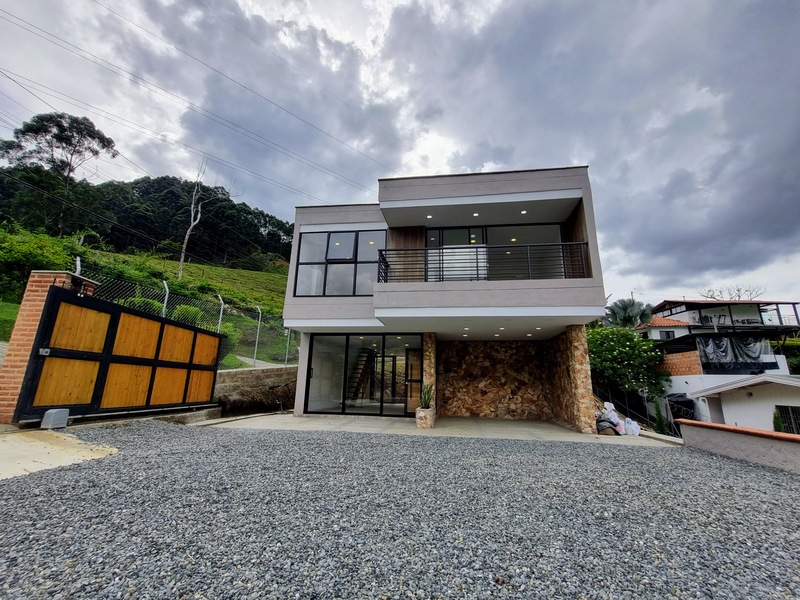Casa en Arriendo en Las antillas, Envigado