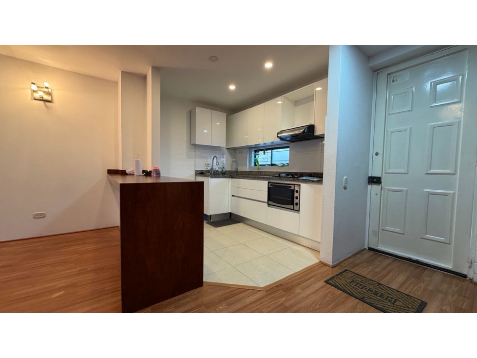 Apartamento en venta en Cantalejo, Bogotá · foto 5 de 16