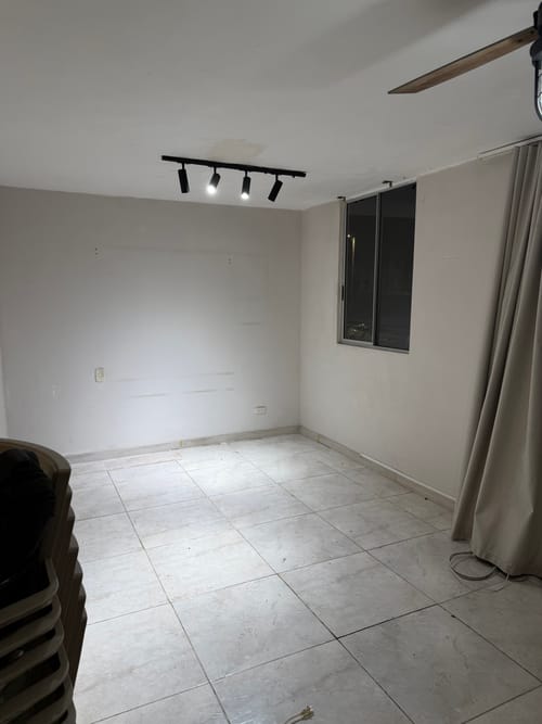 Apartamento de 2 alcobas en venta en Cencar- Yumbo, Yumbo, 52 m² · foto 4 de 9