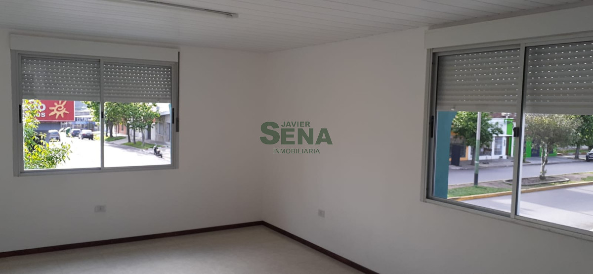 Local Comercial en Alquiler · Foto 2