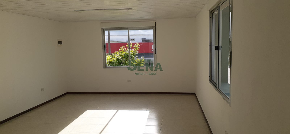 Local Comercial en Alquiler · Foto 10