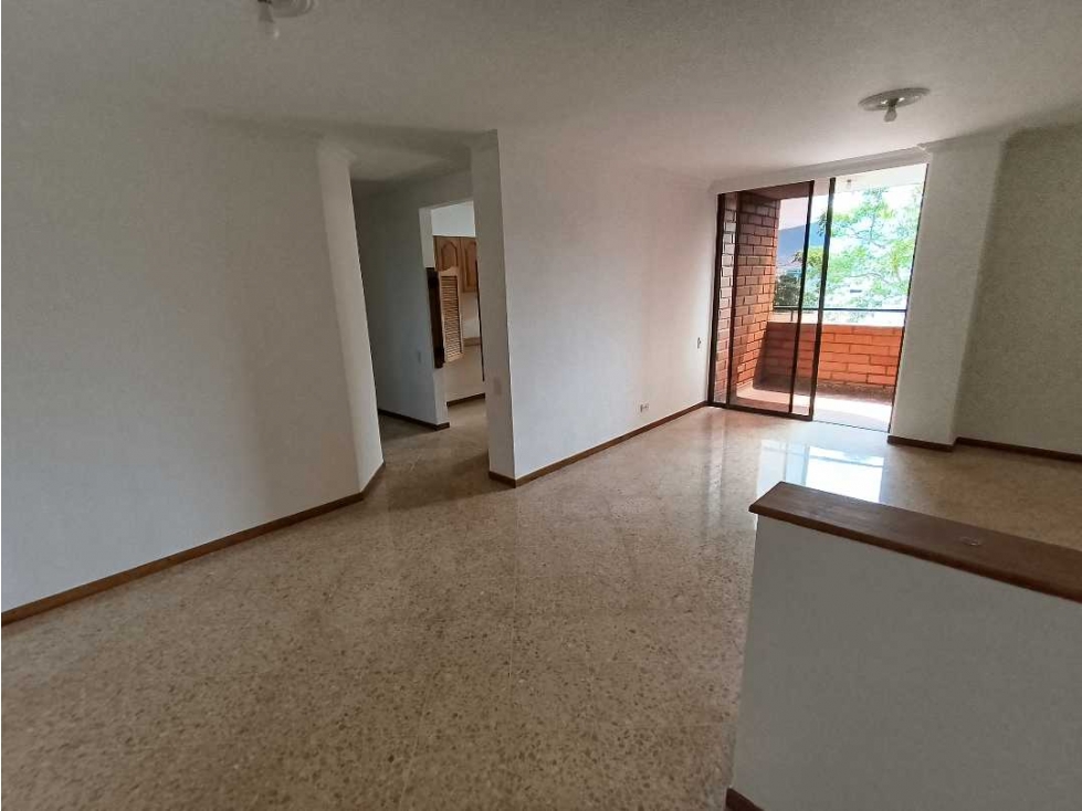 Apartamento en venta en El Poblado, Medellín · foto 4 de 21