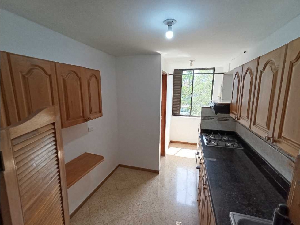 Apartamento en venta en El Poblado, Medellín · foto 6 de 21