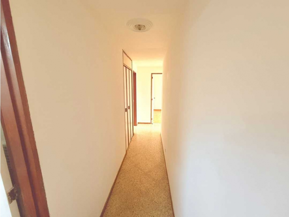 Apartamento en venta en El Poblado, Medellín · foto 8 de 21