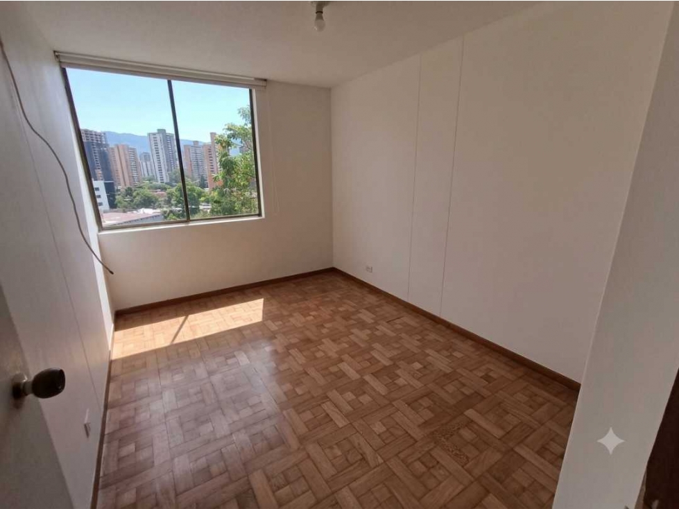 Apartamento en venta en El Poblado, Medellín · foto 9 de 21