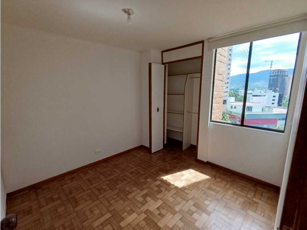 Apartamento en venta en El Poblado, Medellín · foto 11 de 21