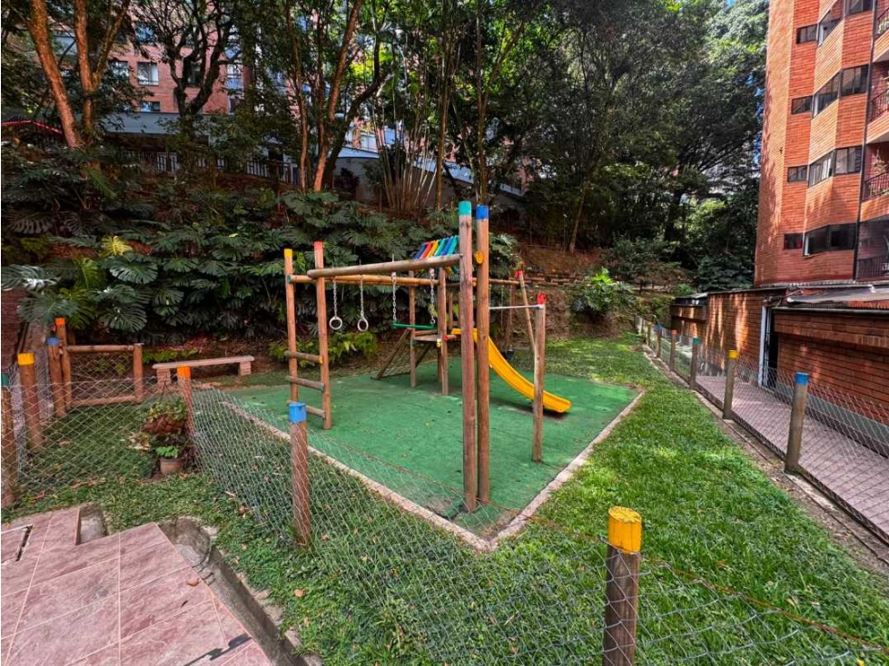 Apartamento en venta en El Poblado, Medellín · foto 17 de 21