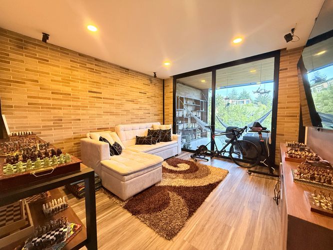 Casa de 5 alcobas en venta en El Porvenir, Rionegro, 500 m² · foto 14 de 24
