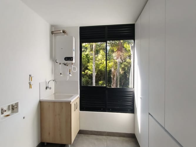 Apartamento de 2 alcobas en arriendo en Cataluña, Medellín, 91 m² · foto 5 de 10