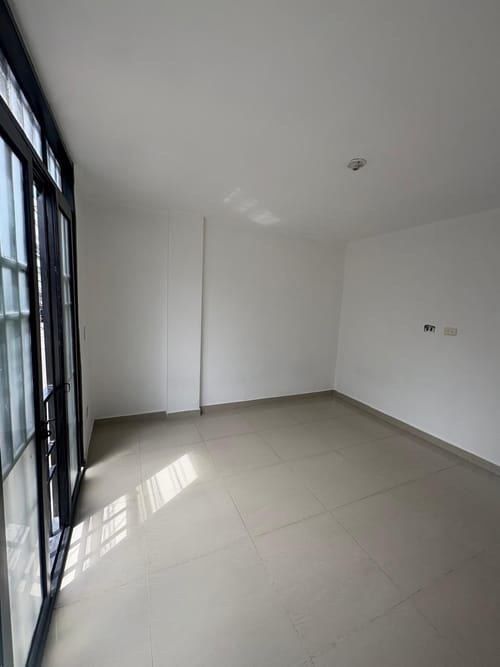 Apartamento de 2 alcobas en venta en Jardin Valparaiso, Ibagué, 50 m² · foto 8 de 13