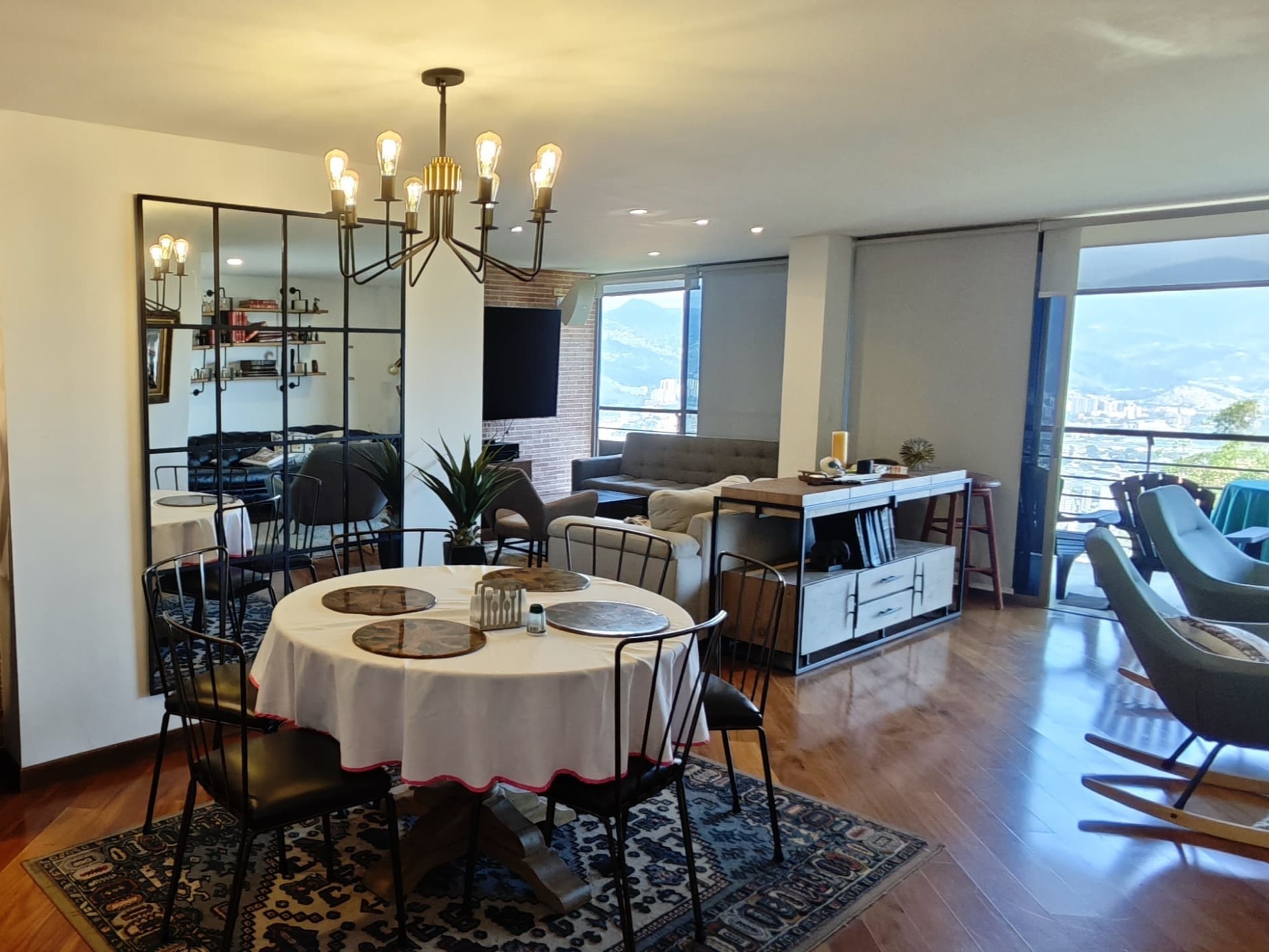 Apartamento en venta en El Poblado, Medellín · foto 7 de 15