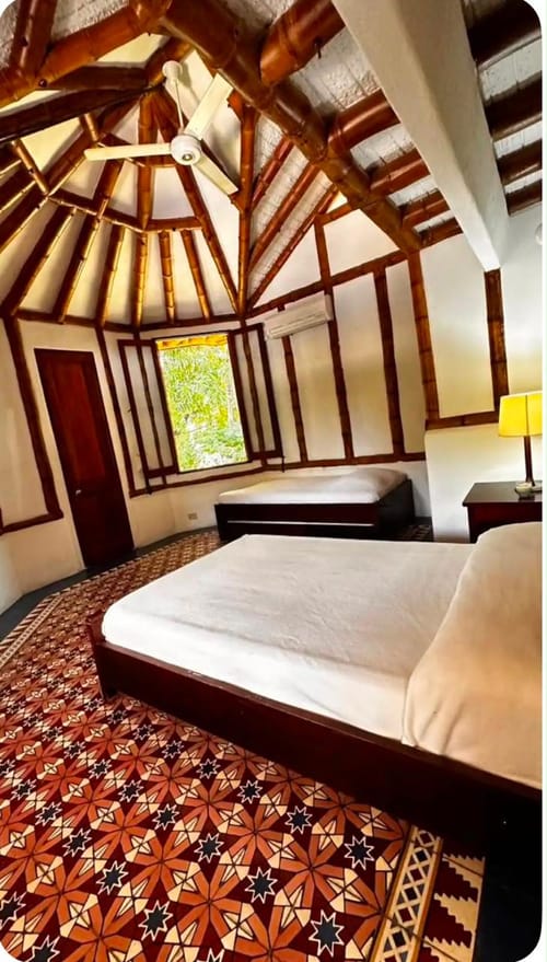 Casa de 5 alcobas en arriendo en Ricaurte, 650 m² · foto 2 de 20