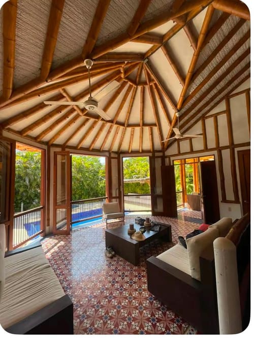 Casa de 5 alcobas en arriendo en Ricaurte, 650 m² · foto 9 de 20