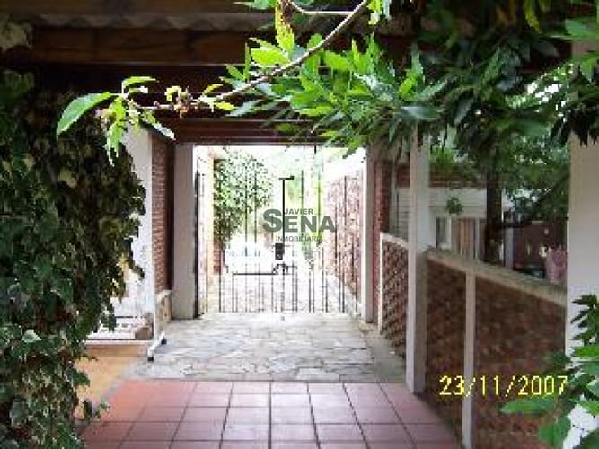 Photo 5 of 27