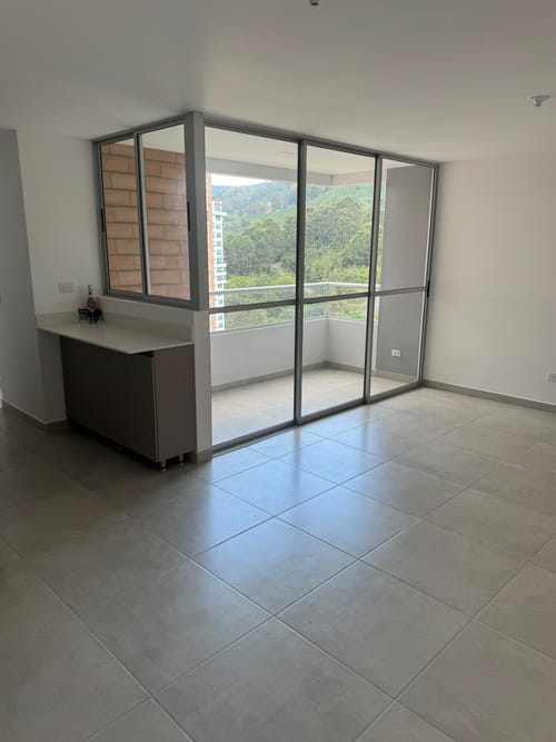 Apartamento en venta en Entreamigos, Sabaneta · foto 2 de 13