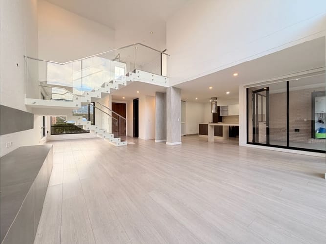 Casa de 4 alcobas en arriendo en Pueblo Viejo, Cota, 220 m² · foto 3 de 24
