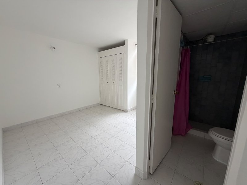 Apartamento en venta en Laureles, Medellín · foto 8 de 11