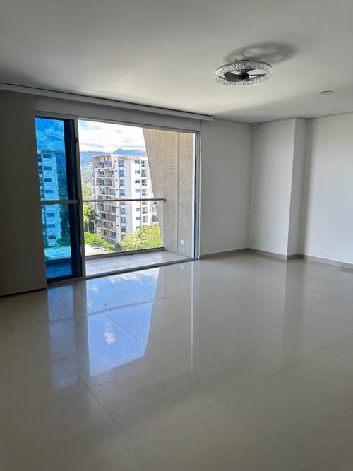 Apartamento de 3 alcobas en venta en Picaleña Y Mirolindo, Ibagué, 130 m² · foto 6 de 9