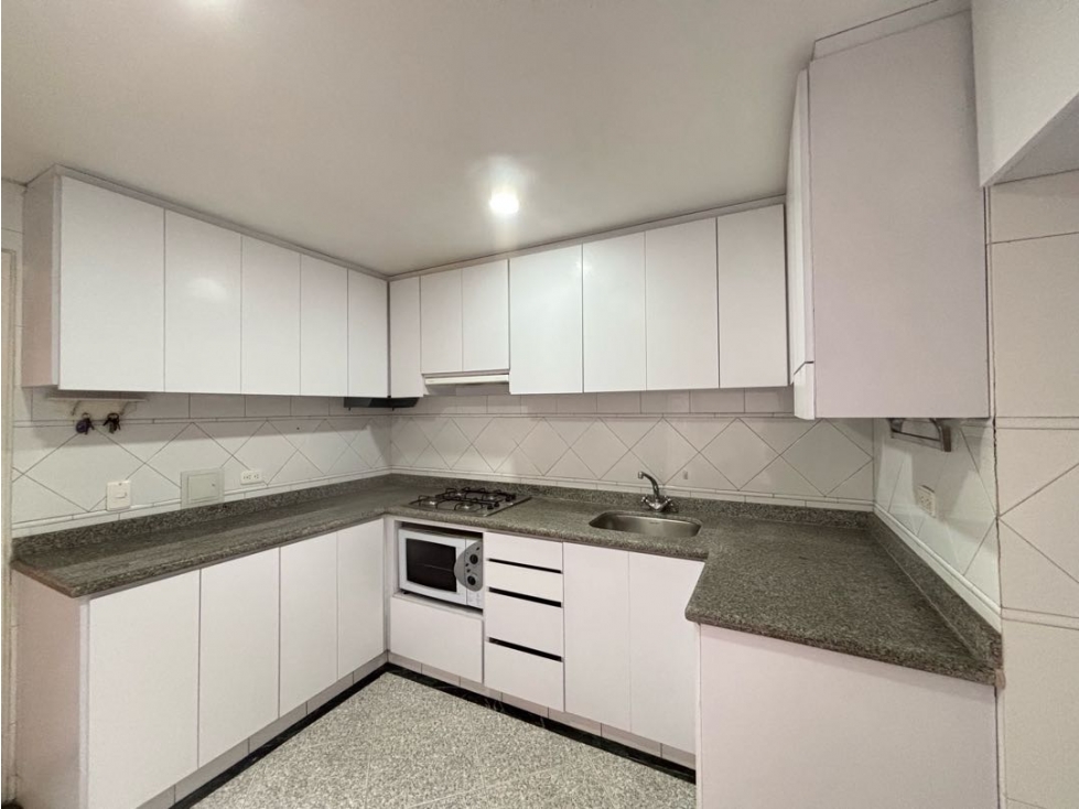 Casa en venta en Santa Barbara, Bogotá · foto 2 de 24