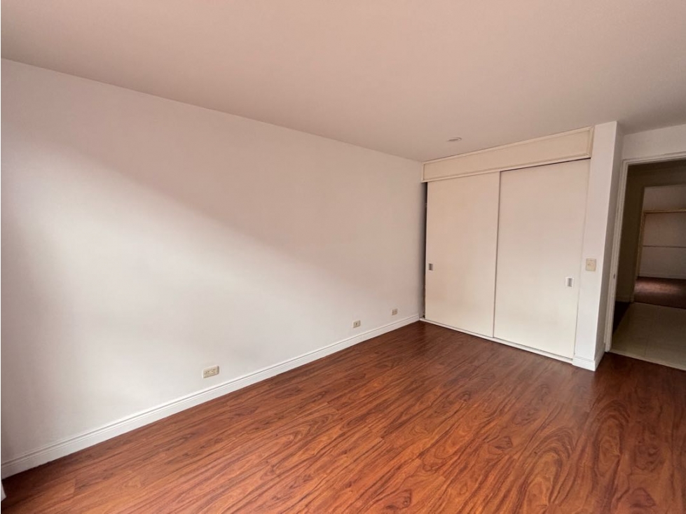 Casa en venta en Santa Barbara, Bogotá · foto 7 de 24