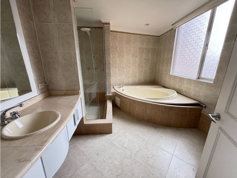 Casa en venta en Santa Barbara, Bogotá · foto 20 de 24