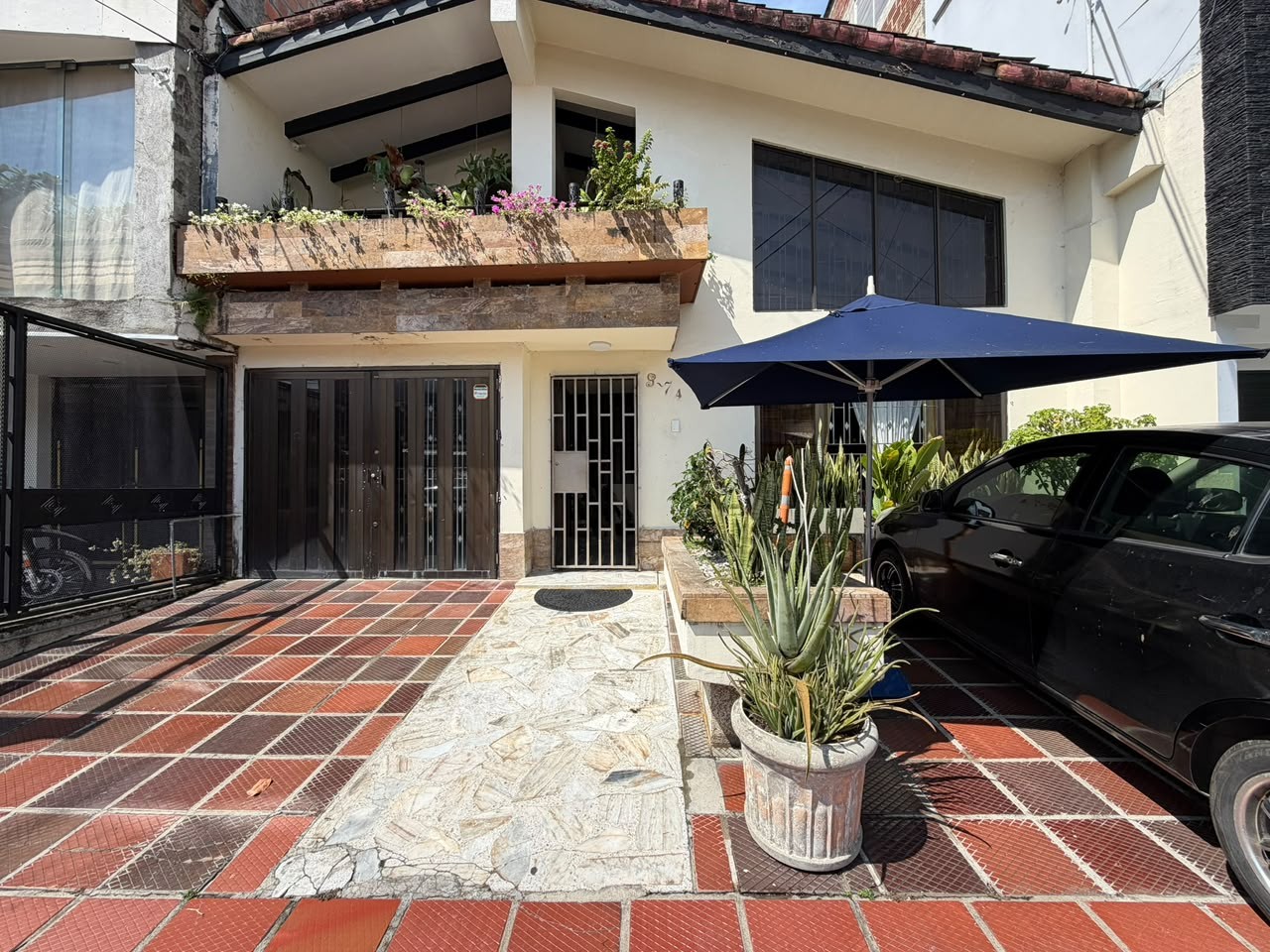 Casa de 6 habitaciones en venta en Cañaveralejo - Seguros Patria, Cali — imagen 1 de 30