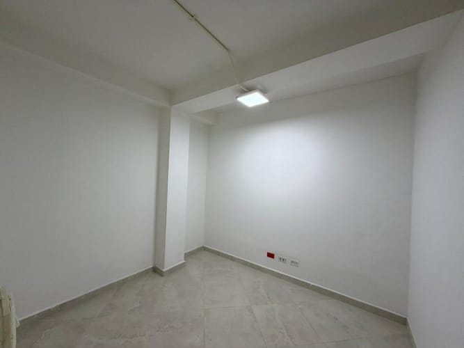 Oficina en arriendo en Florida Nueva, Medellín, 160 m² · foto 6 de 14