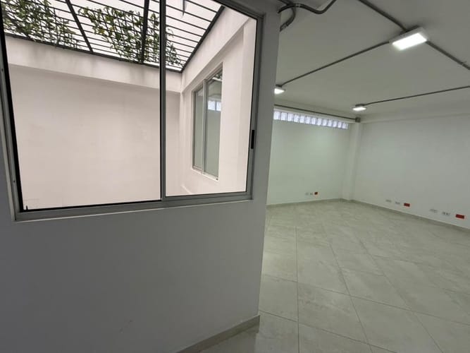 Oficina en arriendo en Florida Nueva, Medellín, 160 m² · foto 14 de 14