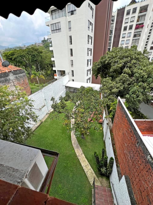 Casa de 5 alcobas en venta en Bellavista, Cali, 370 m² · foto 13 de 16