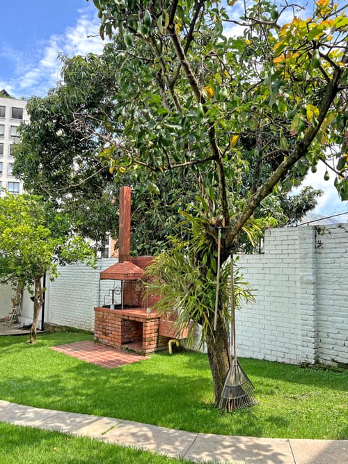 Casa de 5 alcobas en venta en Bellavista, Cali, 370 m² · foto 15 de 16