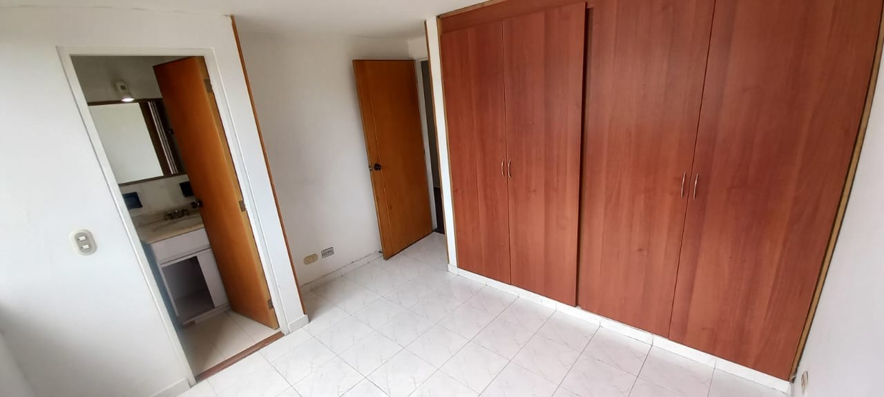 Apartamento en venta en Cedritos, Bogotá · foto 10 de 15