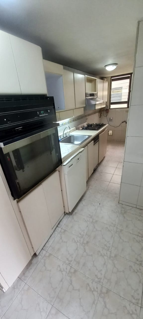 Apartamento en venta en Cedritos, Bogotá · foto 6 de 15