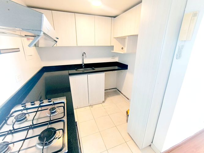 Apartaestudio en venta en El Refugio, Bogotá, 63 m² · foto 13 de 19
