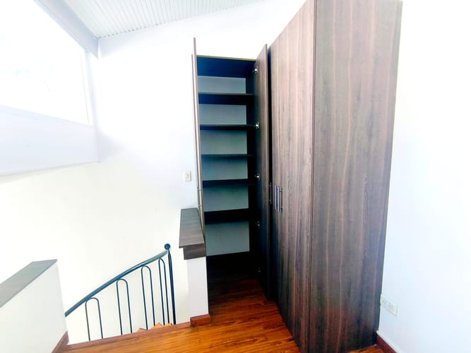 Apartaestudio en venta en El Refugio, Bogotá, 63 m² · foto 16 de 19