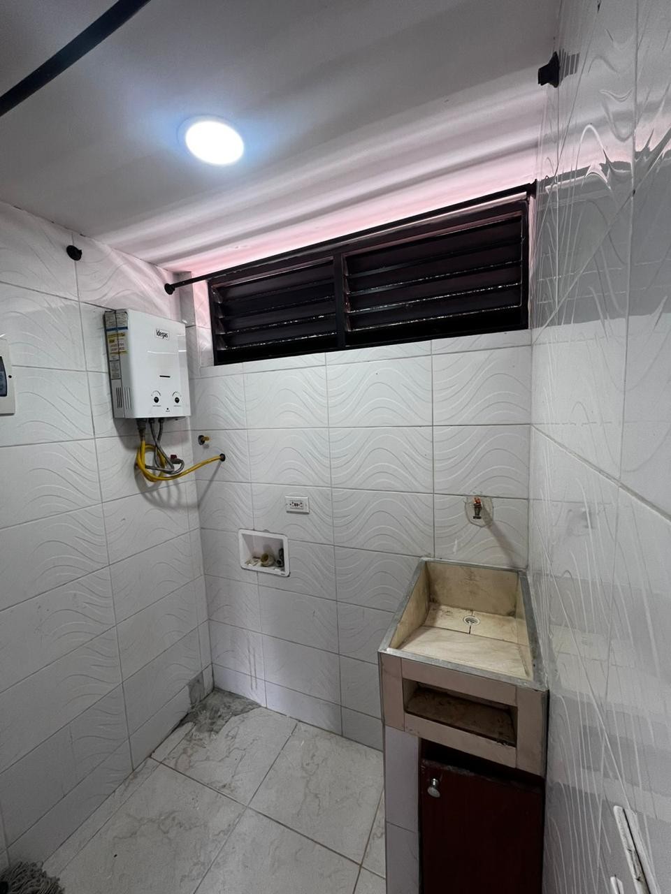 Apartamento en venta en Suramerica, La Estrella · foto 17 de 24