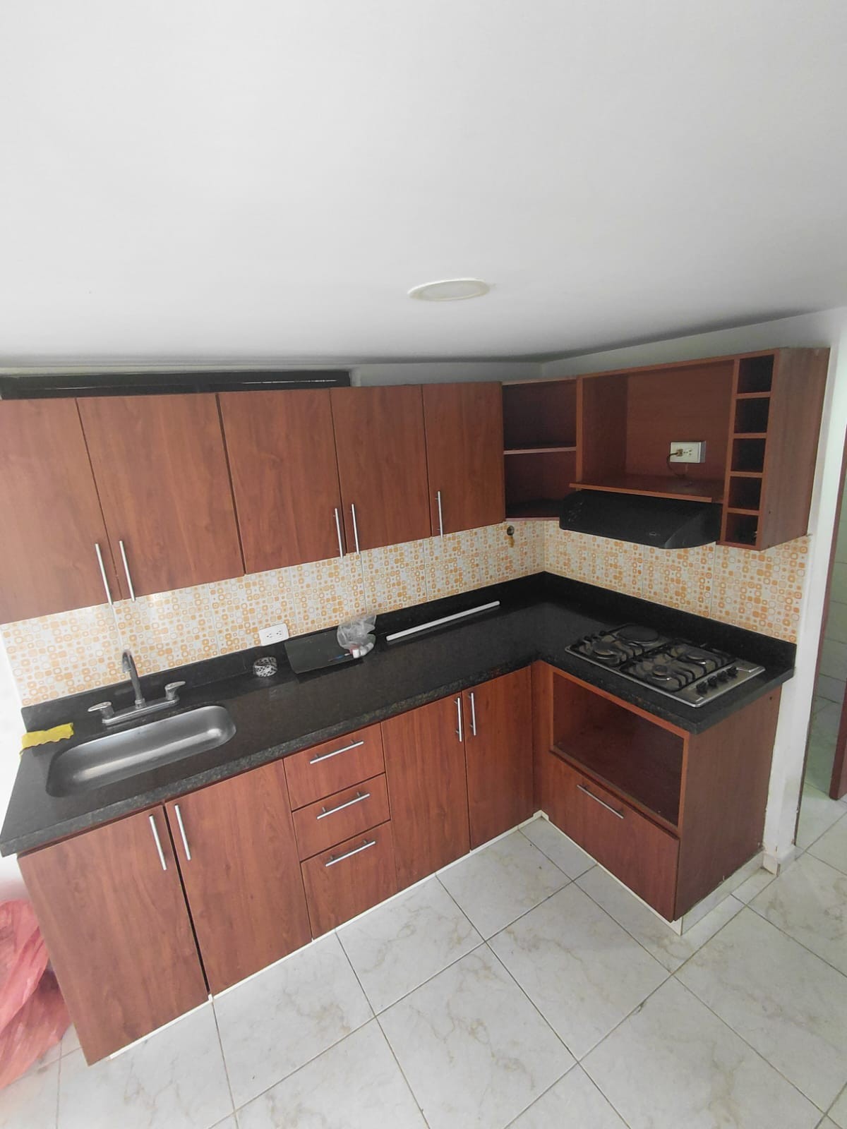 Apartamento en venta en Suramerica, La Estrella · foto 14 de 24