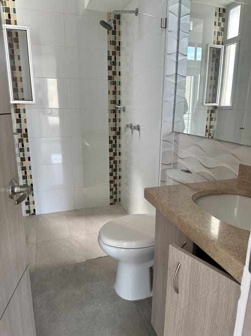 Apartamento de 2 alcobas en venta en Picaleña Y Mirolindo, Ibagué, 76 m² · foto 10 de 10