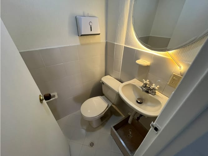 Local en arriendo en La Magnolia, Envigado, 20 m² · foto 4 de 5