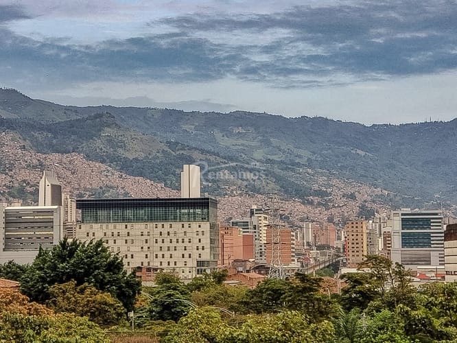 Oficina en arriendo en Suramericana, Medellín, 75 m² · foto 2 de 20