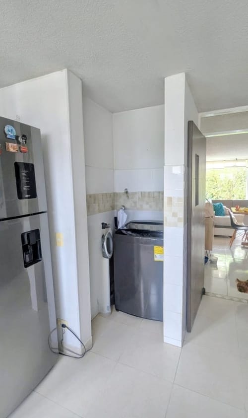 Apartamento de 3 alcobas en venta en Cr. Los Arroyuelos, Ibagué, 75 m² · foto 9 de 16