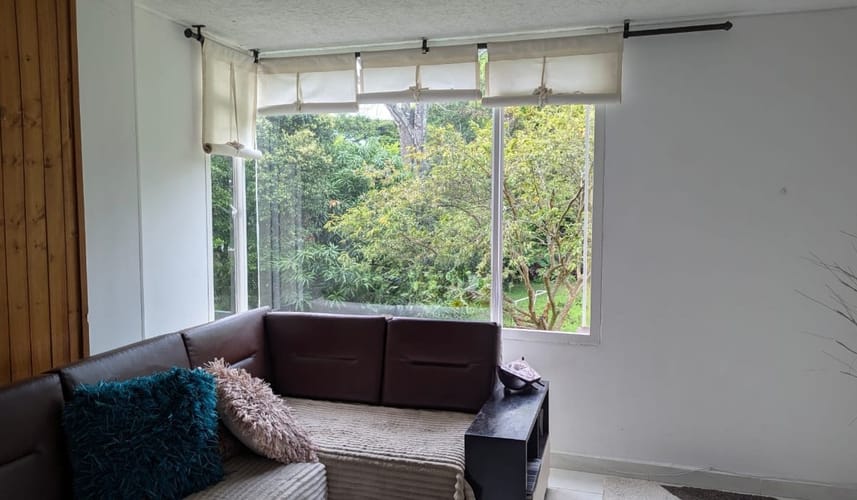 Apartamento de 3 alcobas en venta en Cr. Los Arroyuelos, Ibagué, 75 m² · foto 8 de 16