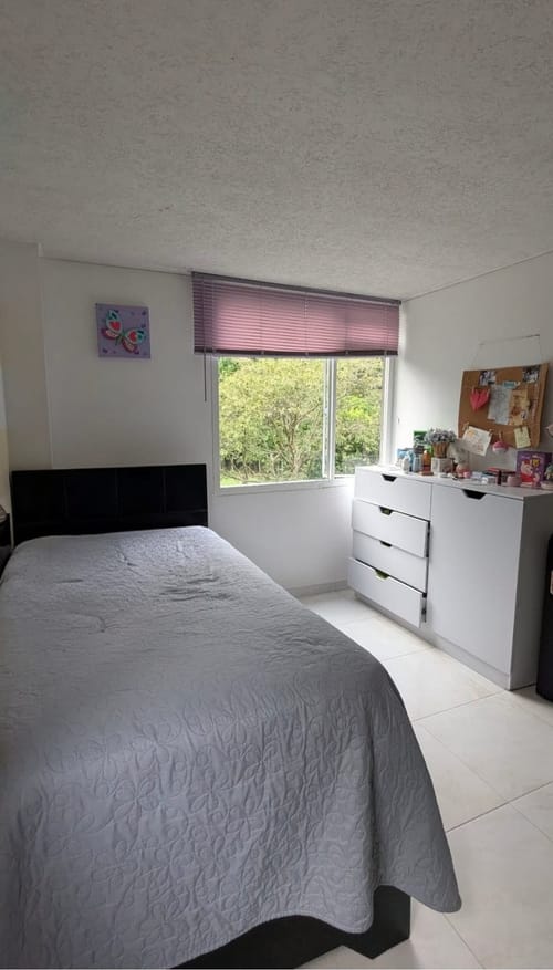 Apartamento de 3 alcobas en venta en Cr. Los Arroyuelos, Ibagué, 75 m² · foto 15 de 16