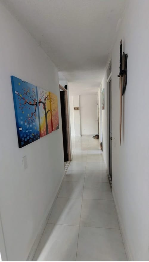 Apartamento de 3 alcobas en venta en Cr. Los Arroyuelos, Ibagué, 75 m² · foto 3 de 16