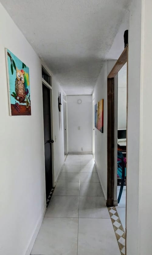 Apartamento de 3 alcobas en venta en Cr. Los Arroyuelos, Ibagué, 75 m² · foto 4 de 16
