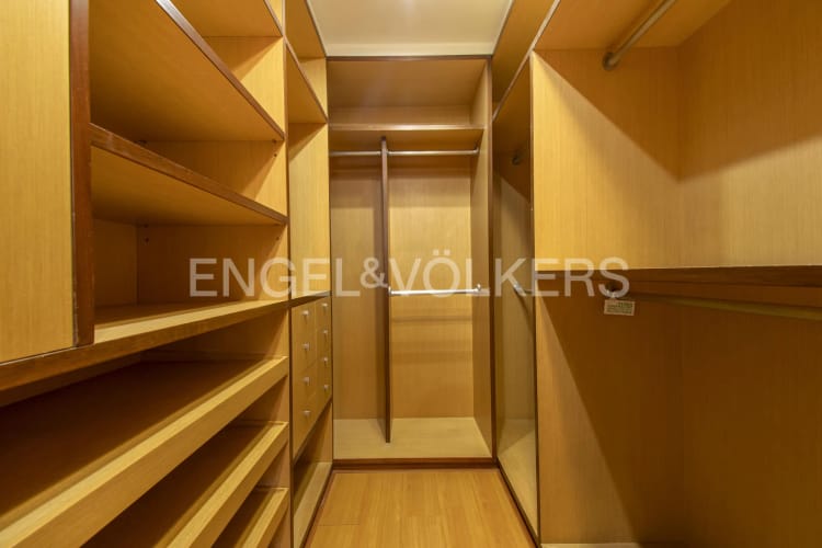 Apartamento de 3 alcobas en venta en Chicó Reservado, Bogotá, 182 m² · foto 9 de 15