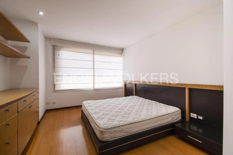 Apartamento de 3 alcobas en venta en Chicó Reservado, Bogotá, 182 m² · foto 7 de 15