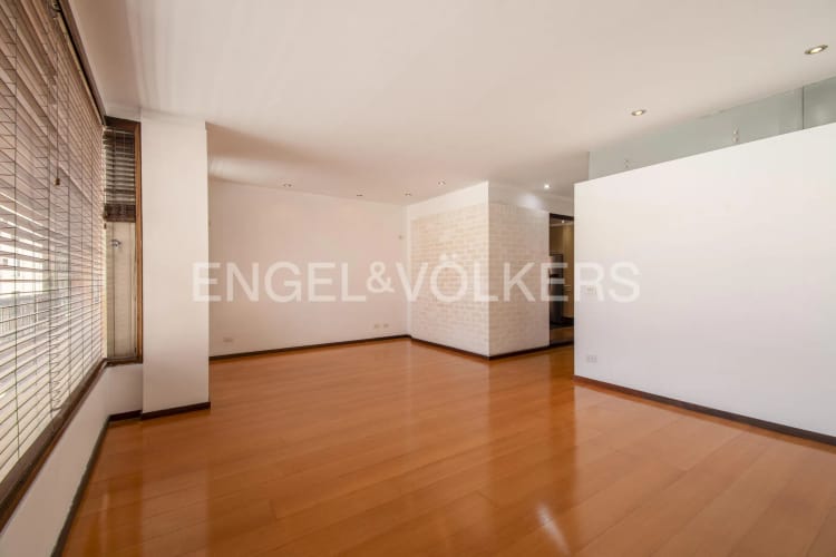 Apartamento de 3 alcobas en venta en Chicó Reservado, Bogotá, 182 m² · foto 4 de 15