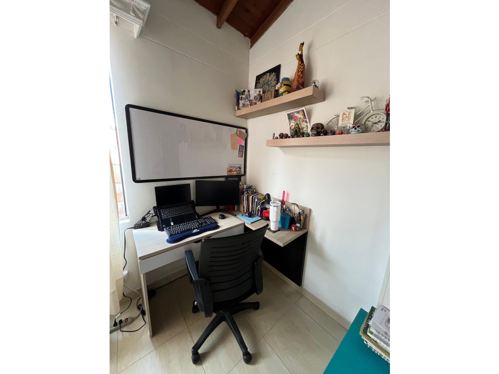 Apartamento en venta en Los Colores, Medellín · foto 6 de 17
